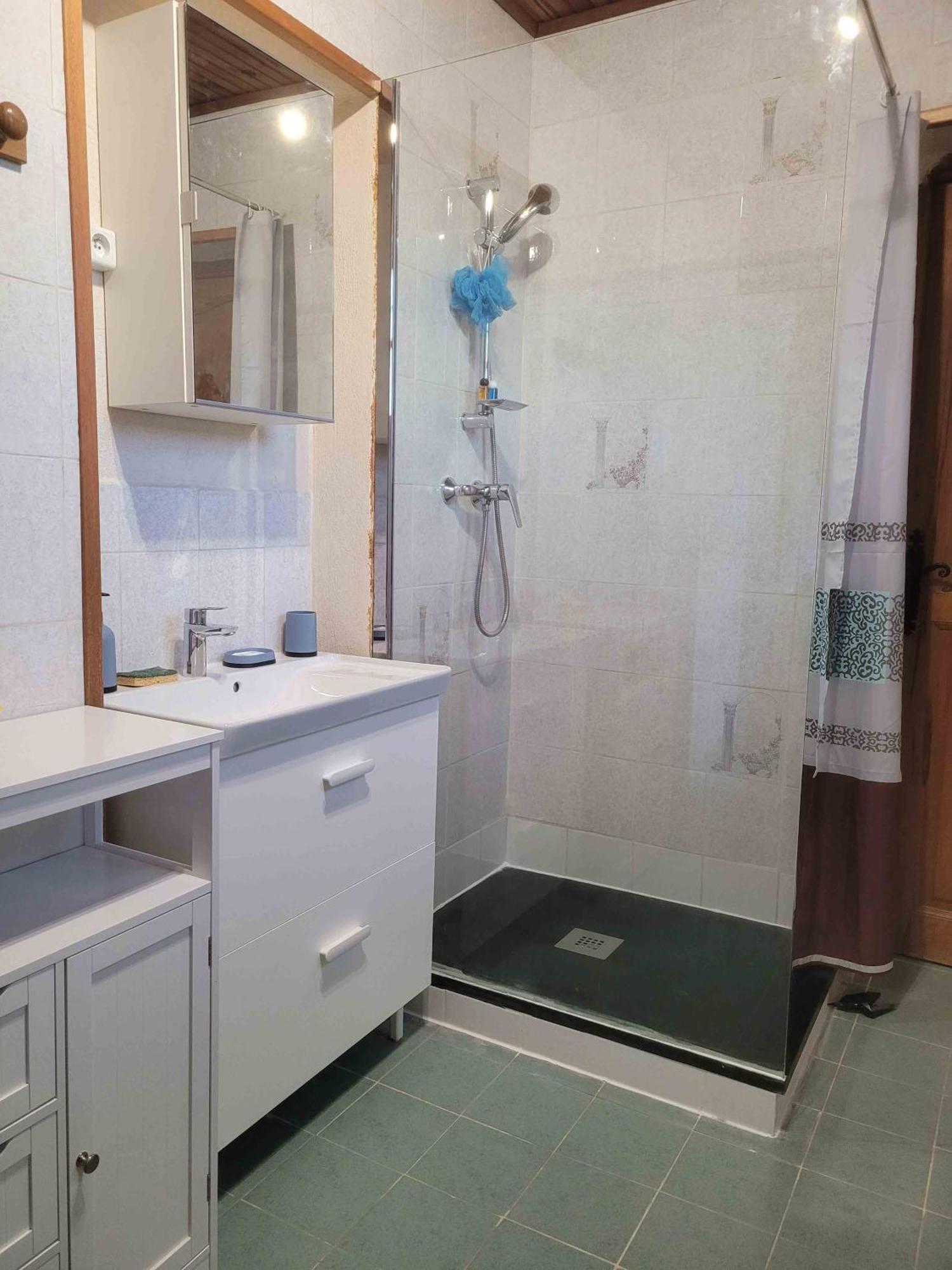 Logement Entier Et Calme 55M2 Avec Spa - Sauna Et Borne De Recharge 7Kw Apartment Meyreuil Ngoại thất bức ảnh